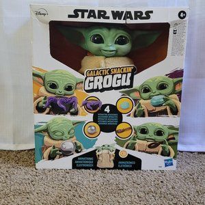 Star Wars The Mandalorian Galactic Snackin' Grogu Animatronic Toy